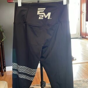 Size small black E2M leggings